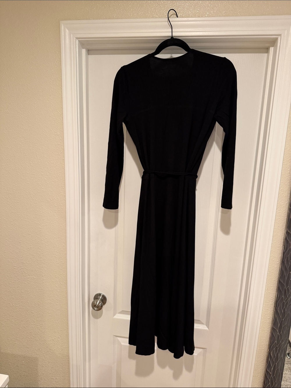 Reformation Black Wrap Dress Size Medium - Picture 9 of 9